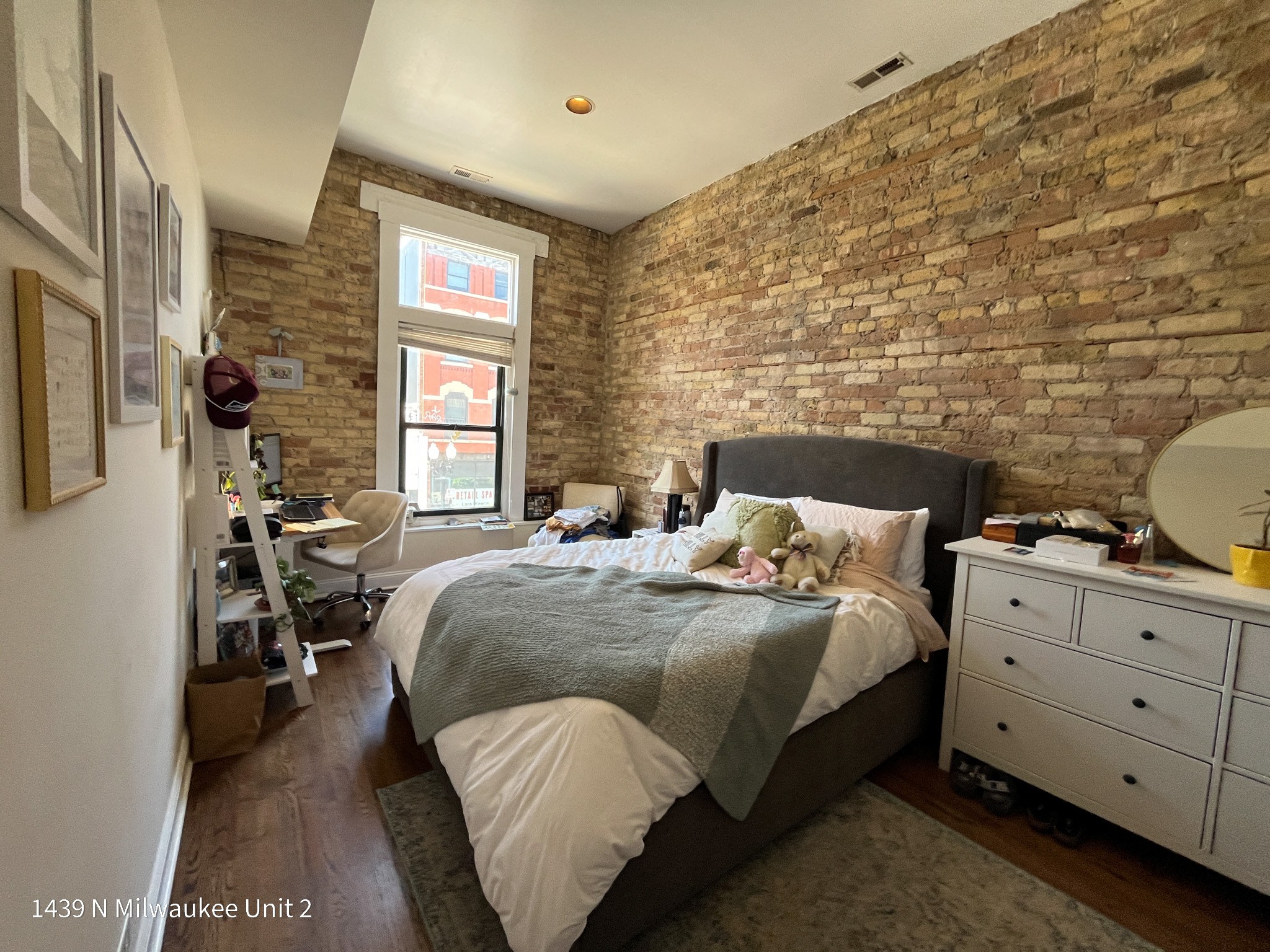1439 N. Milwaukee Ave 1439 N. Milwaukee Ave, Chicago 60622 West Town - Leasing by Cross Street